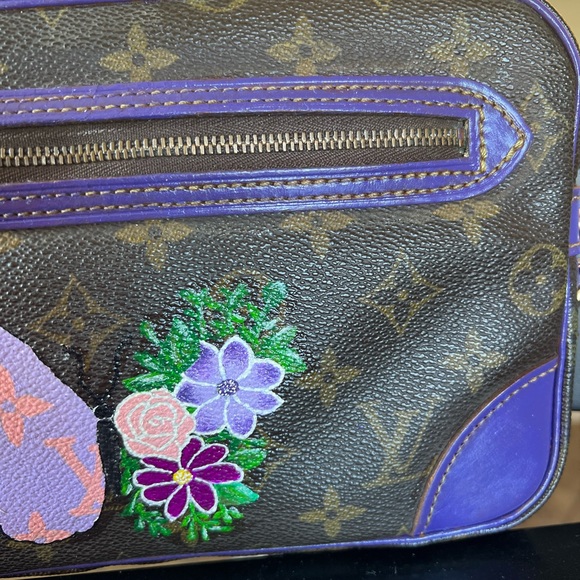 Authentic Louis Vuitton Dragonne Marly clutch - Picture 6 of 14